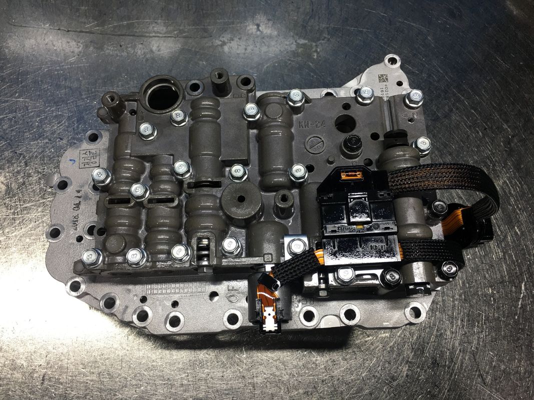 K2500 A4CF1 Корпус клапана коробки передач OEM NO 4621023000 4621023020 для Hyundai Kia Parts